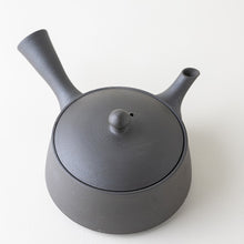 Load image into Gallery viewer, Tomohiro Hiragata Kyusu
